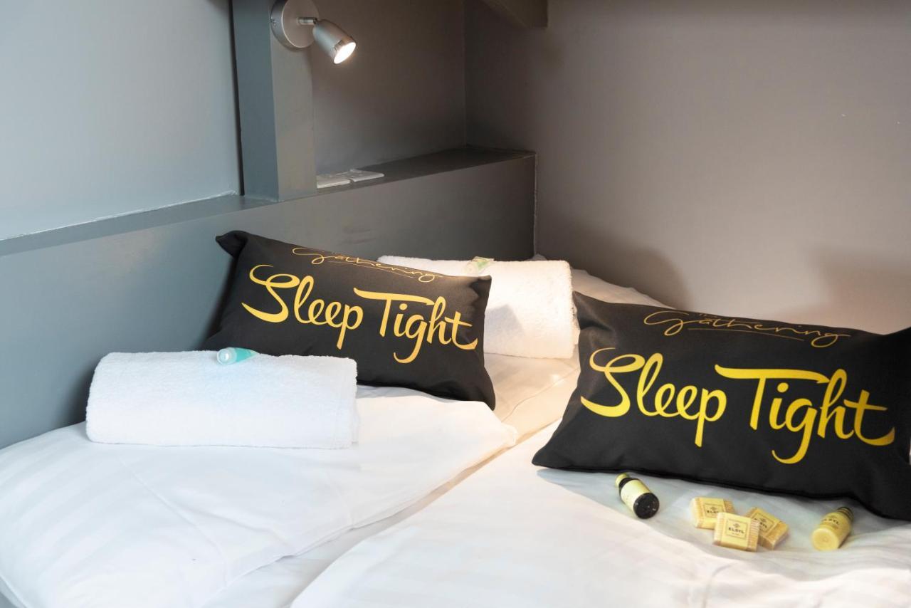 Wrexham Central Stay - Apartment Six ภายนอก รูปภาพ